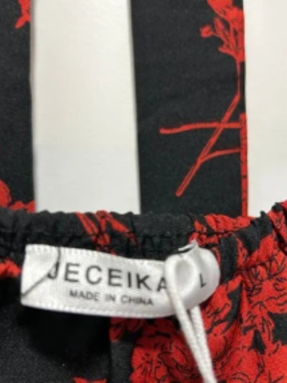 Jeceika bell sleeve black dress with red flower design Size L - Picture 3 of 5